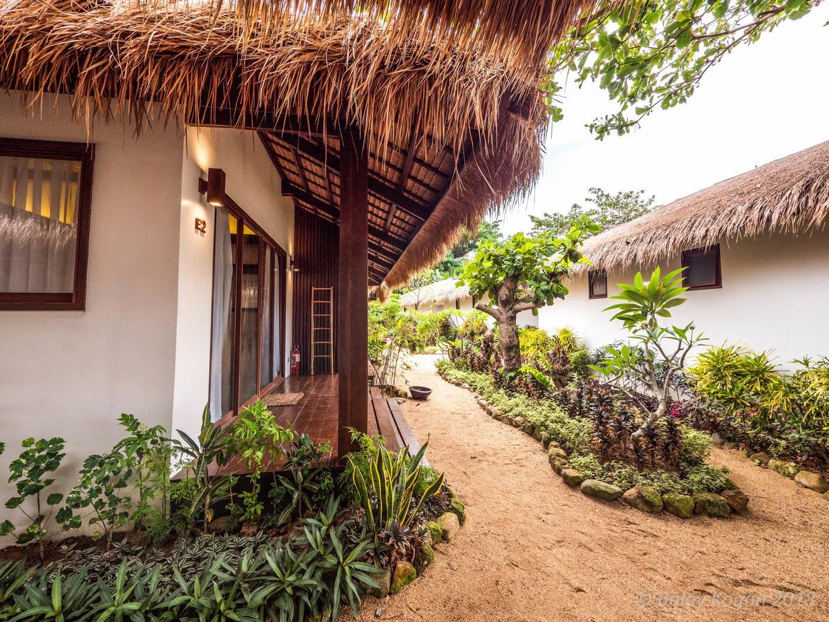 Balay Kogon Hotel Carles Exterior photo